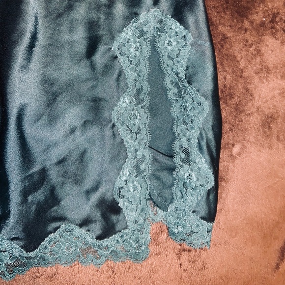 COPY - Victoria’s Secret Silky Green Short Slip - small - Picture 2 of 5